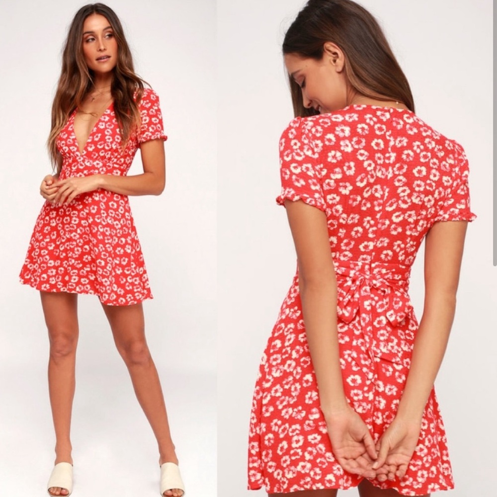 Lulus Garden Explorer Red Floral Mini Dress Size XS